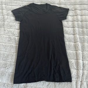 Lululemon shirt